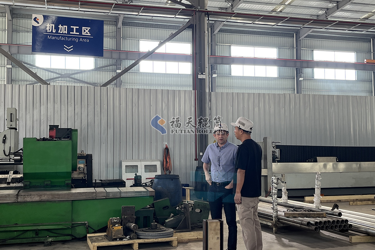 歡迎印刷行業(yè)客戶到訪福天輥筒.jpg