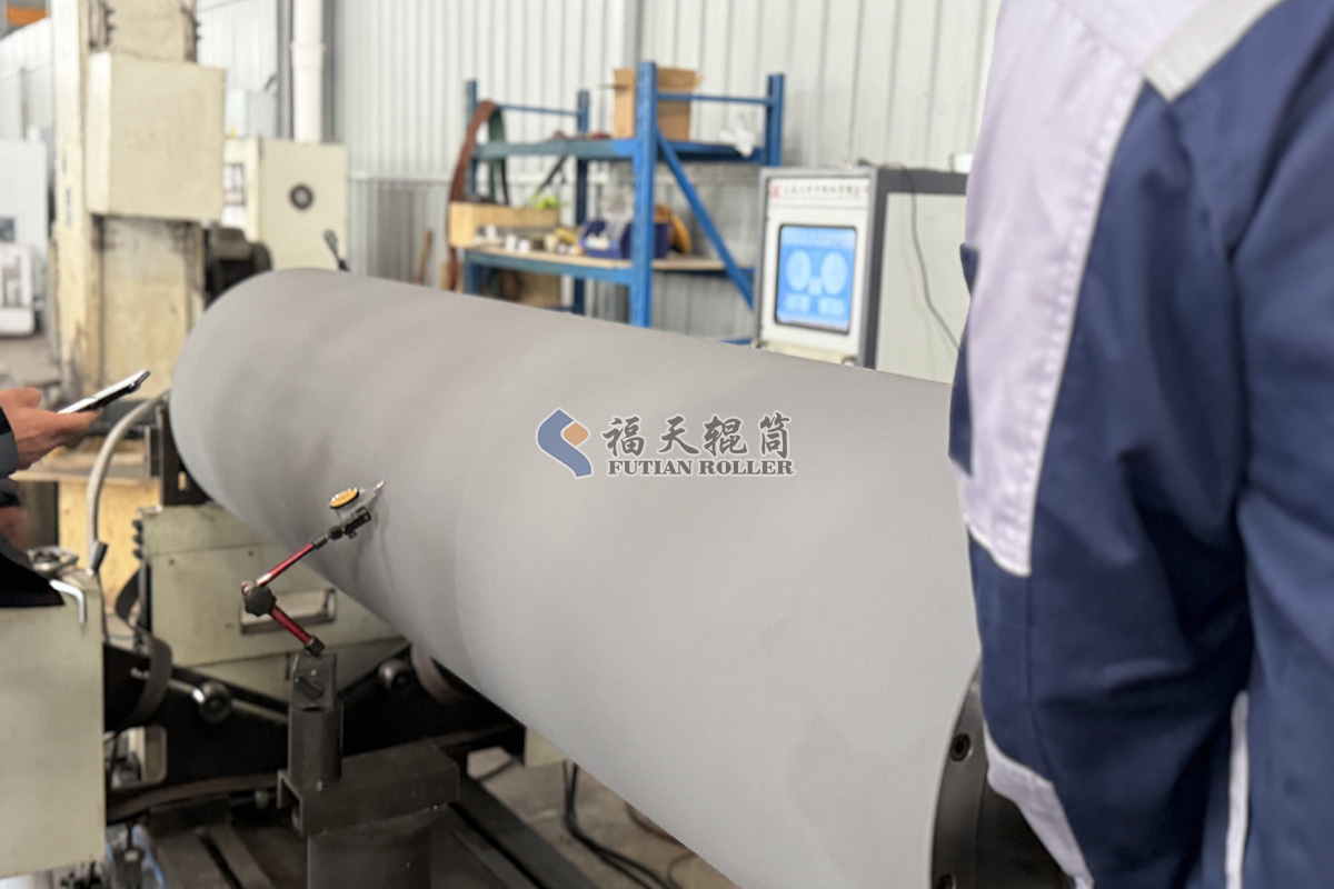 碳化鎢輥軸發貨德國造紙設備廠家